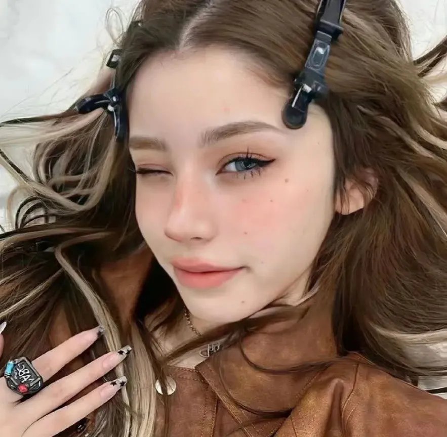 妖媚女姬